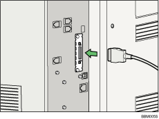 Illustration of connecting the IEEE 1284 interface cable