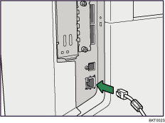 Illustration du raccordement du câble d&apos;interface Ethernet
