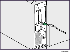 Illustration du raccordement du c&acirc;ble d'interface USB