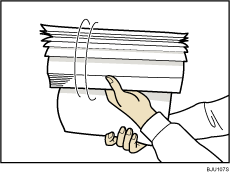 Illustration of fanning the paper