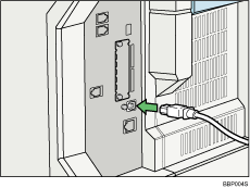Иллюстрация подсоединения кабеля интерфейса USB