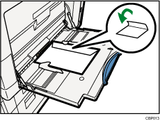 Illustration af kuvert ilagt i liggende retning