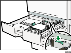 Ilustración de la bandeja de papel de formato pequeño