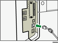 Illustration du raccordement du câble d'interface Ethernet