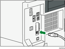 Afbeelding van het aansluiten van de USB-interfacekabel