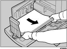 Ilustración de la bandeja de salida de papel