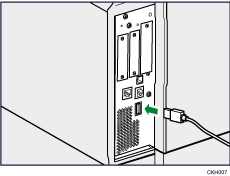 Afbeelding van het aansluiten van de USB-interfacekabel