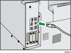 Illustrazione collegamento del cavo di interfaccia USB