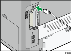 Illustrazione collegamento del cavo di interfaccia USB