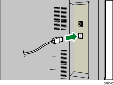 Illustrazione collegamento del cavo di interfaccia USB