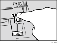 Illustration de la molette de réglage fin du magasin latéral