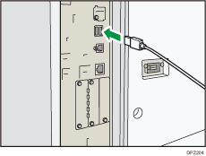 Ilustración de la conexión del cable del interface USB