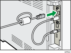 Illustration du raccordement du câble Ethernet