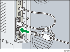 Ilustración de la conexión del cable de interfaz Ethernet