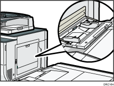 Imagem da bandeja de alimentação manual