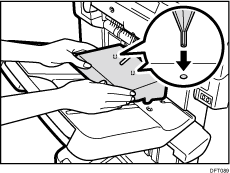 Illustrazione del vassoio di supporto per piegatura a Z