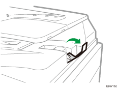 Ilustracja przedstawiająca otwarcie przedłużki podajnika ADF